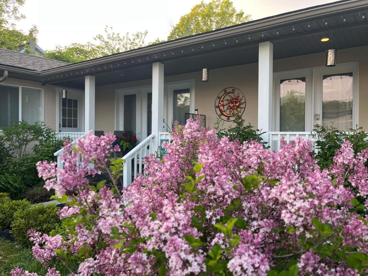 Summer Solstice Bed & Breakfast Niagara-on-the-Lake Kültér fotó